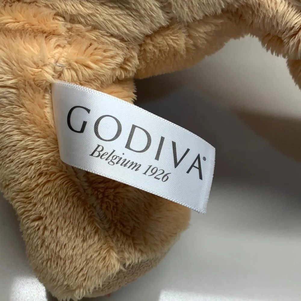 Godiva Santa Bear Plush Toy 2013 Limited Edition Red White Holiday Stocking Hat